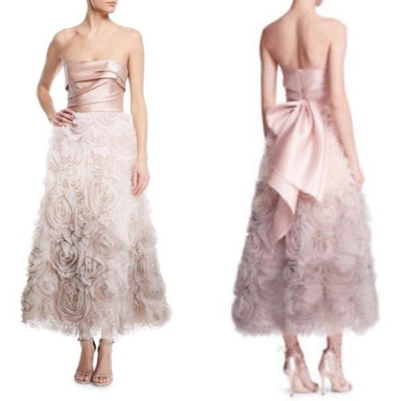 ISO Marchesa gown - Picture 1 of 2